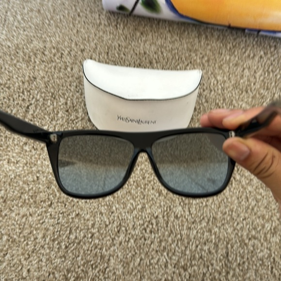 YSL oversized sunglasses - Picture 2 of 4